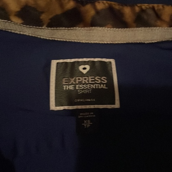 EXPRESS BUTTON DOWN Y2K - Picture 2 of 4
